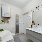 Stylowe Blisko Centrum Krakowa By Renters Apartamento Cracovia