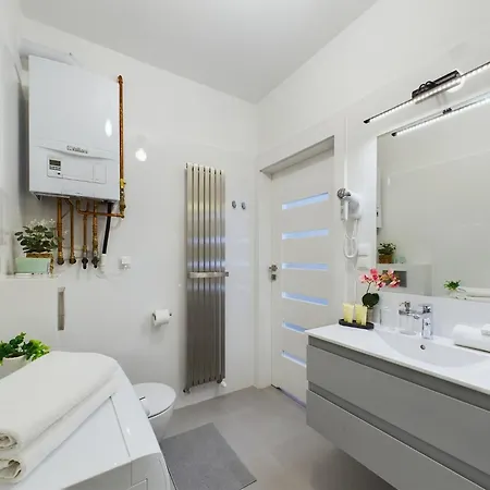Stylowe Blisko Centrum Krakowa By Renters Lägenhet Kraków